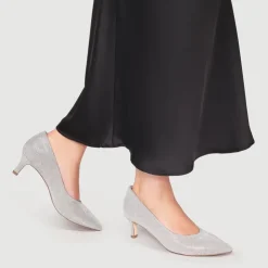 Women Peter Kaiser Lightly Embellished Court Shoes -