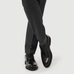 Loake Smart Leather Wide-Fit Derby Shoes -