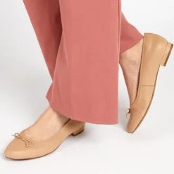 Women Jones Bootmaker Soleil Leather Low Ballet Pumps -