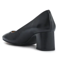 Women Zadie Smart Leather Court Shoes -