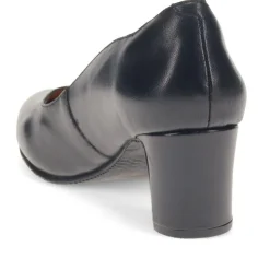 Women ZoeyWide Leather Court Shoes -